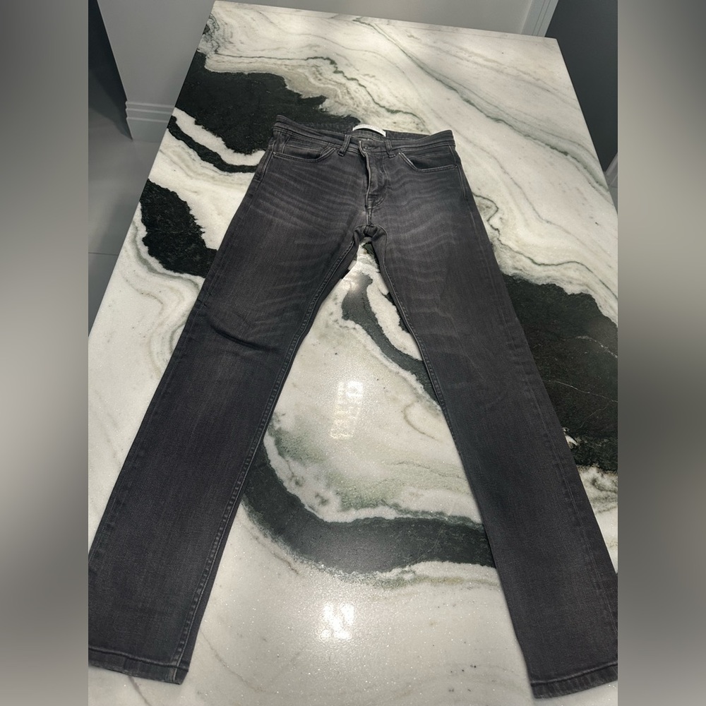 Zara men’s slim fit gray jeans size 30 worn few times excellent condition